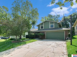 1853 S 164th Ave, Omaha, NE 68130