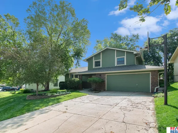 1853 S 164th Ave, Omaha, NE 68130