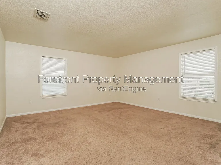 5915 Iris Isle — Photo 12