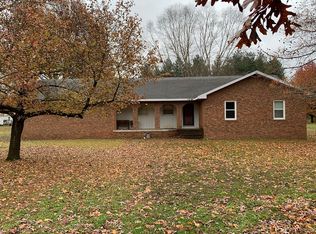 608 S Rose St, Hutsonville, IL 62433