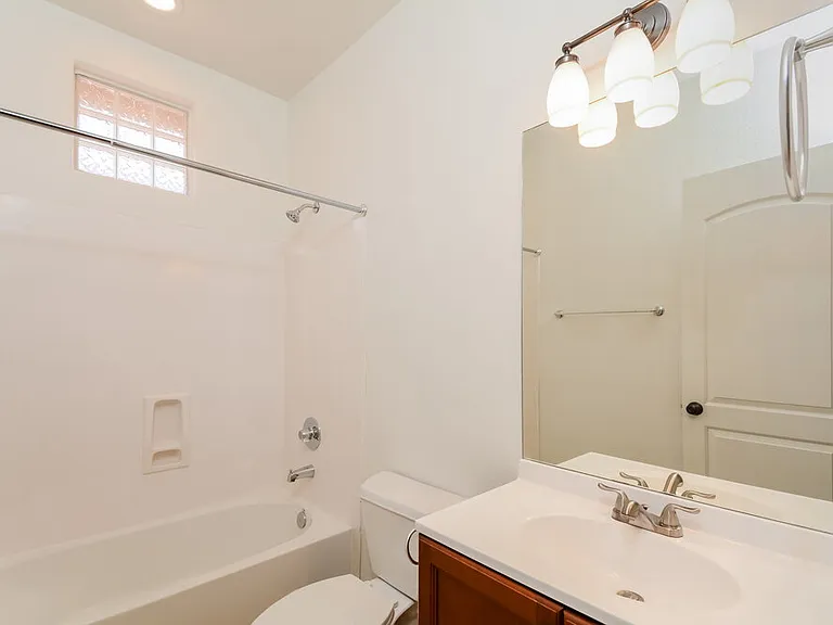 13673 W Cypress St — Photo 14