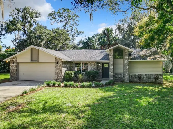 200 Arthur St, De Leon Springs, FL 32130