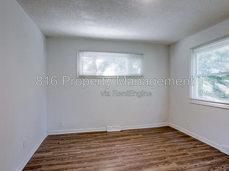 8701 E 114th St — Photo 11