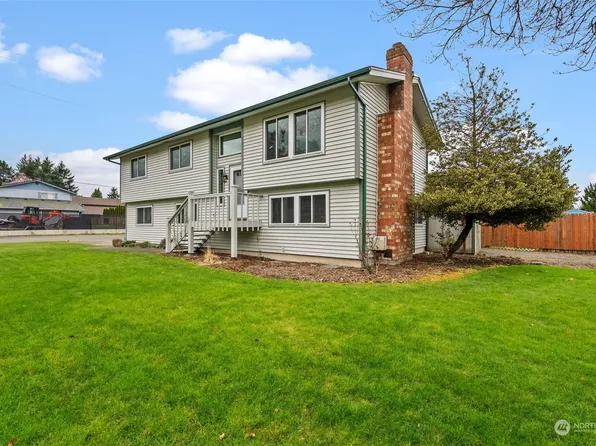 10305 100th Street SW, Tacoma, WA 98498