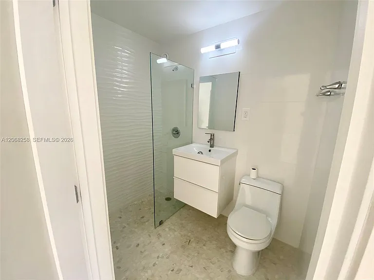 6484 Indian Creek Dr #205 — Photo 8