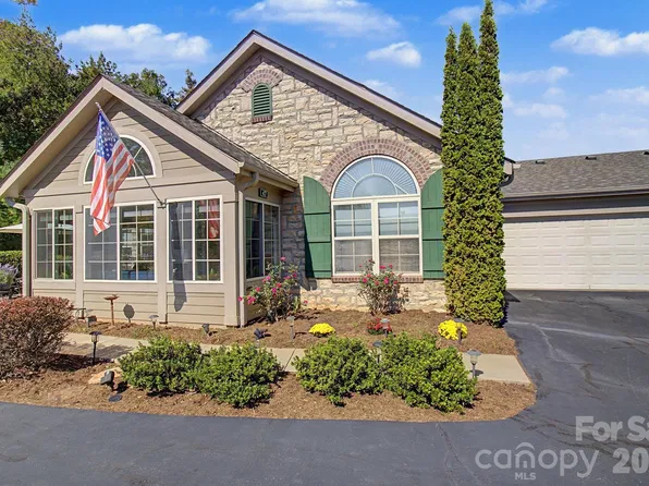 47 Outlook Cir, Swannanoa, NC 28778