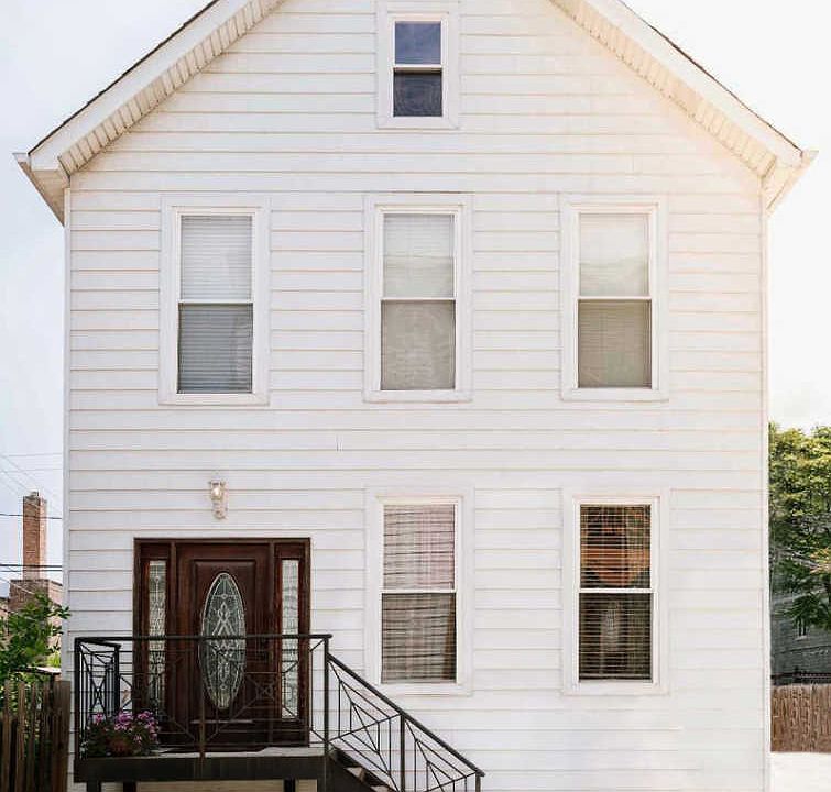 1st image of 1939 N Sawyer Ave #Ch