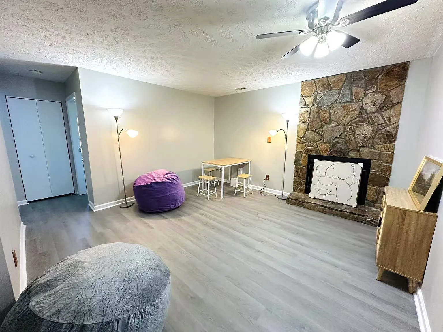 4 bed, 2.5 bath, 1808 sqft, $910 — Photo 4