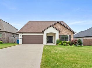 4400 SW Eggersway Pl, Bentonville, AR 72713