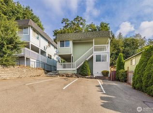 361 Earlington Ave SW, Renton, WA 98057