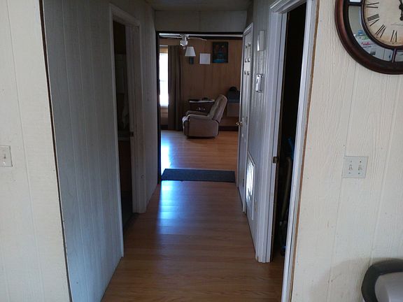 4th image of 237 Anderson Ln