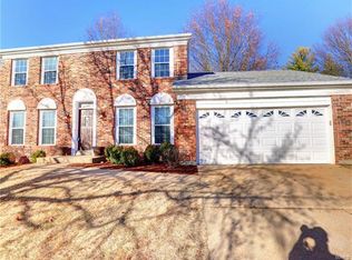 2709 Willow Bluff Ct, Saint Louis, MO 63129