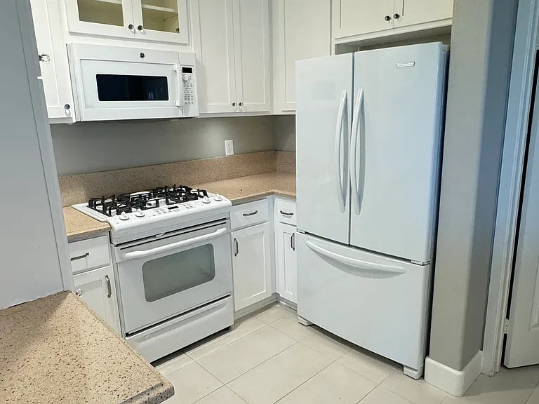 41 La Mirage Cir — Photo 9