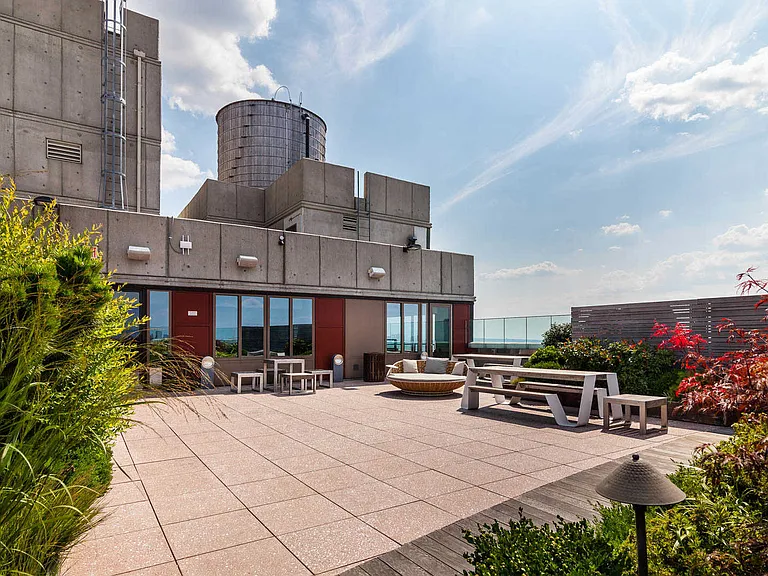 Rooftop Lounge and Terrace