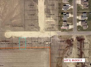 5 Sutterland Dr, Worthington, MN 56187