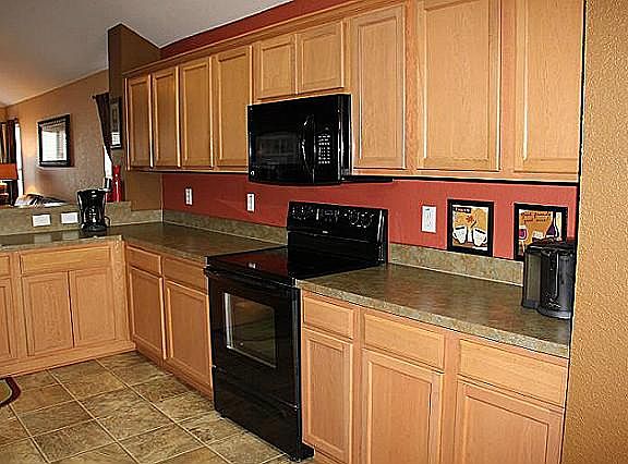 4th image of 4800 Placid Dr