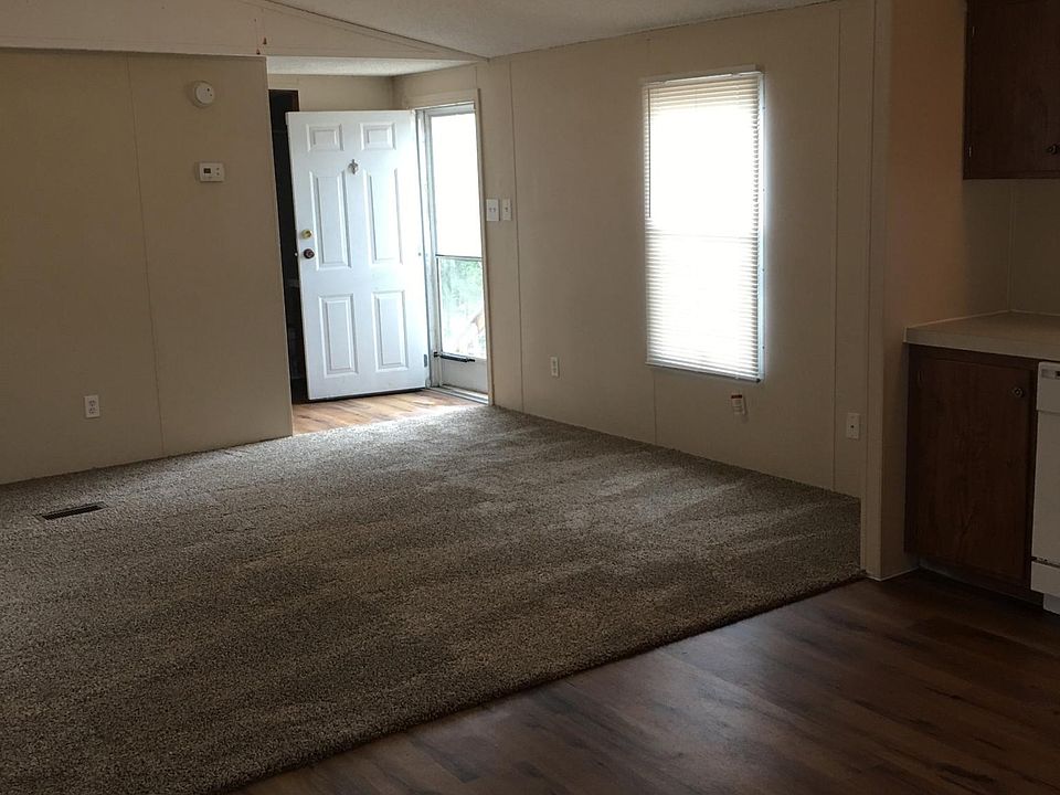 1st image of 306 Sara Ln