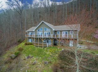 50 Fulcher Summit Dr, Franklin, NC 28734