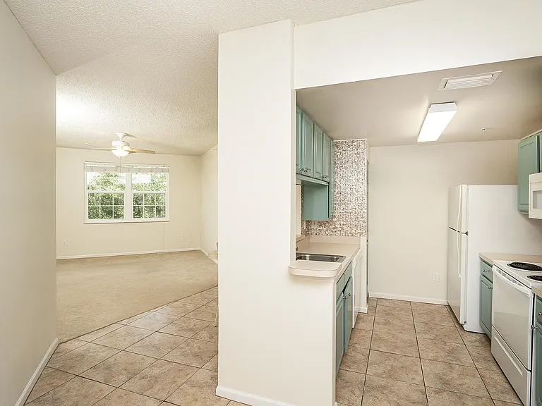 1005 Bella Vista Blvd — Photo 11
