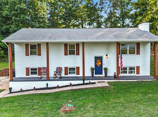 1331 Woodside Park Dr, Maryville, TN 37801