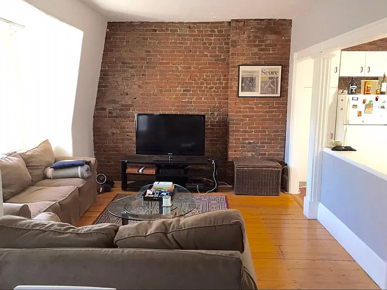25 E Concord St #4 — Photo 2