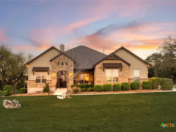 2123 Oakwood Holw, New Braunfels, TX 78132