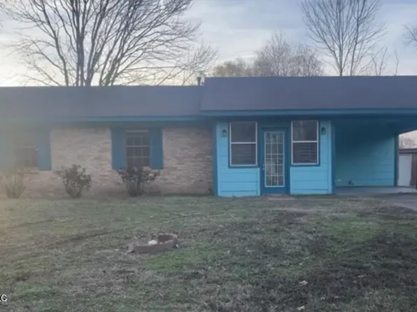 1628 Duncan Dr, Greenville, MS 38703