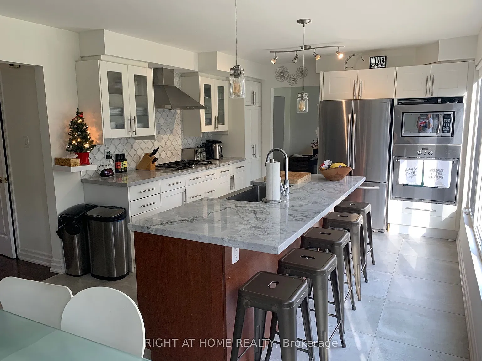 4 bed, $5,495 — Photo 3
