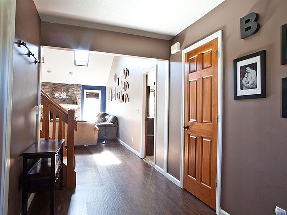 5th image of 1716 E Brookside Trl