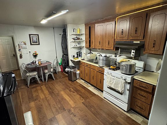 5th image of 229 London St #2