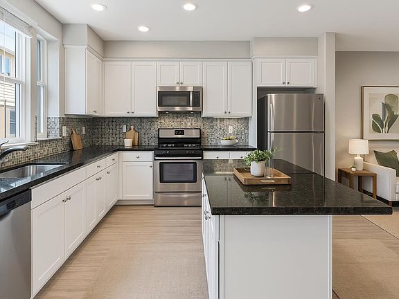 3rd image of 905 Tierney Pl