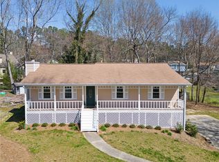 3144 Country Lake Dr, Powder Springs, GA 30127