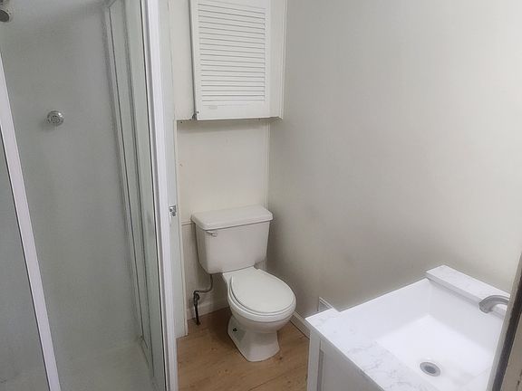 5th image of 405 N Tracy Ave APT 3
