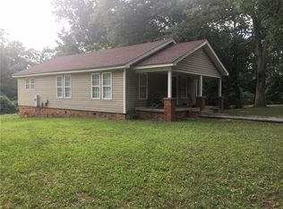 104 River St, Iva, SC 29655