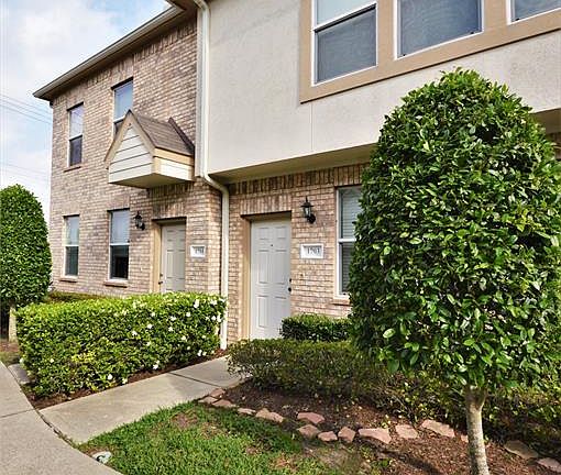 3rd image of 1703 Kemah Village Dr