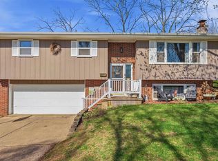 3280 Cider Rdg, Dubuque, IA 52001