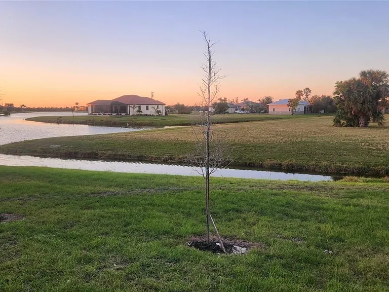16229 Cape Horn Blvd — Photo 22