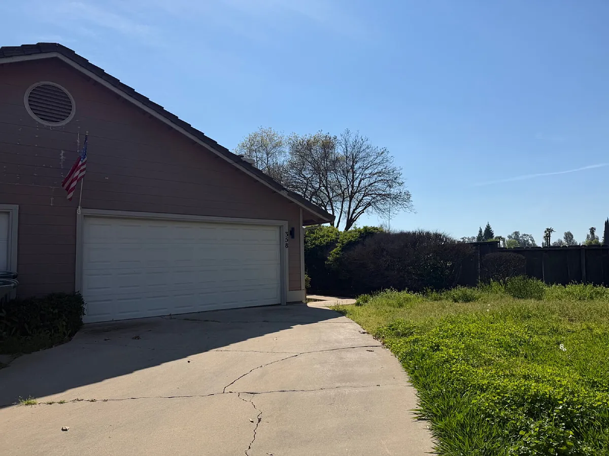 Building Photo - 358 Snowhaven Ct