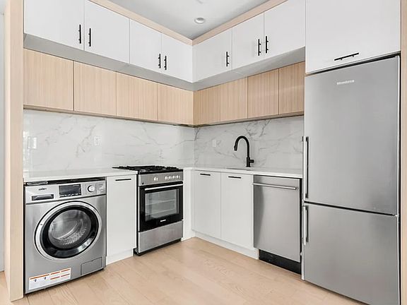 2nd image of 260 New York Ave #3