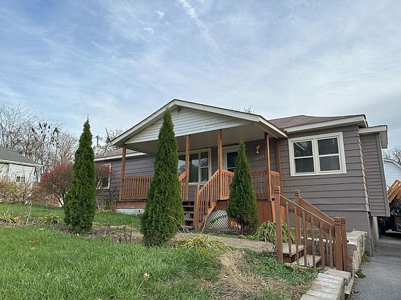 3rd image of 13155 Lake Shore Dr