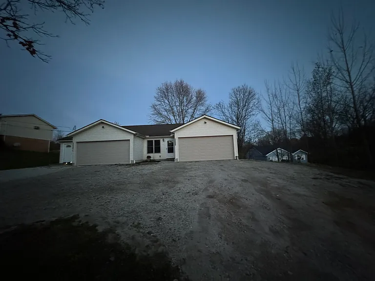 15299 Clinton Rd #B — Photo 1