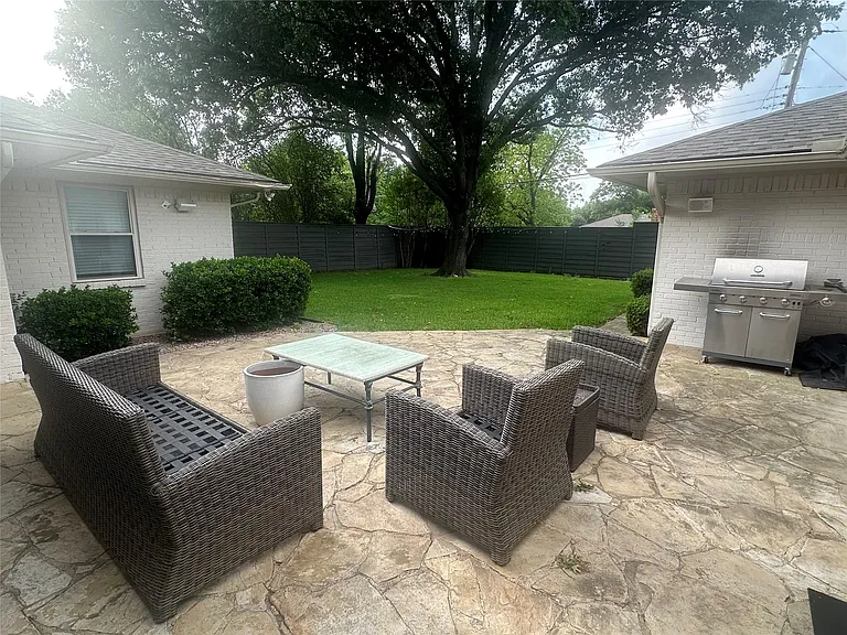 6908 Lavendale Ave — Photo 28