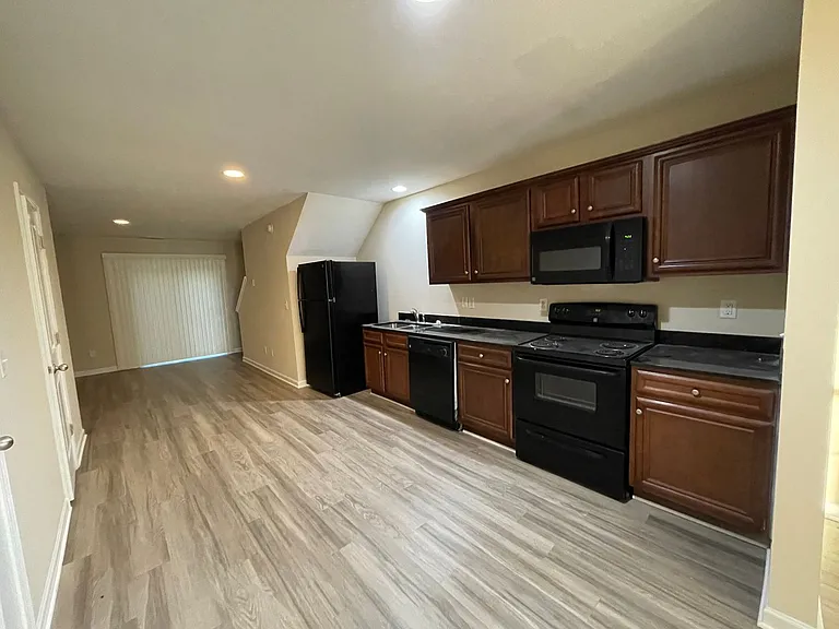 123A Winterberry Ln #A — Photo 18