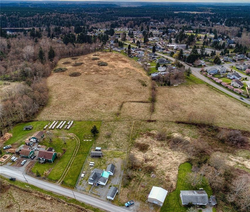 2nd image of 32317 Botts Dr