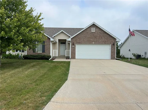 809 W Mills St, Winterset, IA 50273