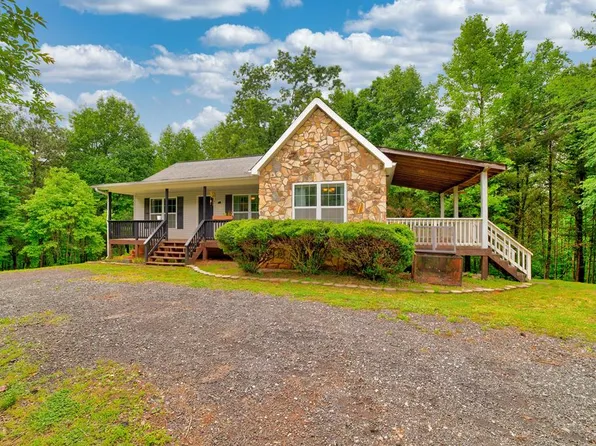 35 Thornwood Ln, Ellijay, GA 30540