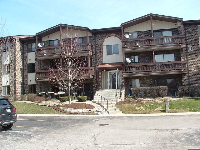 1st image of 14015 James Dr APT 520
