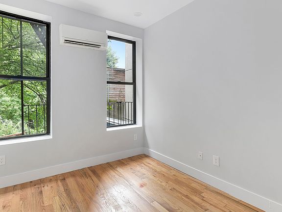 4th image of 507 Myrtle Ave APT 2R