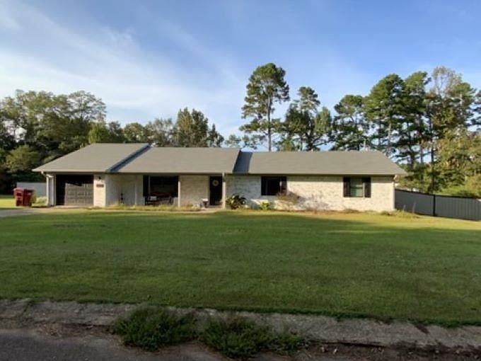 706 Shelva, Queen City, TX 75572 Zillow