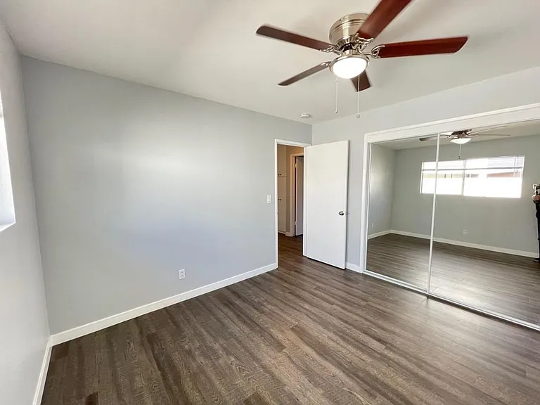 1302 Arlington Pl — Photo 8